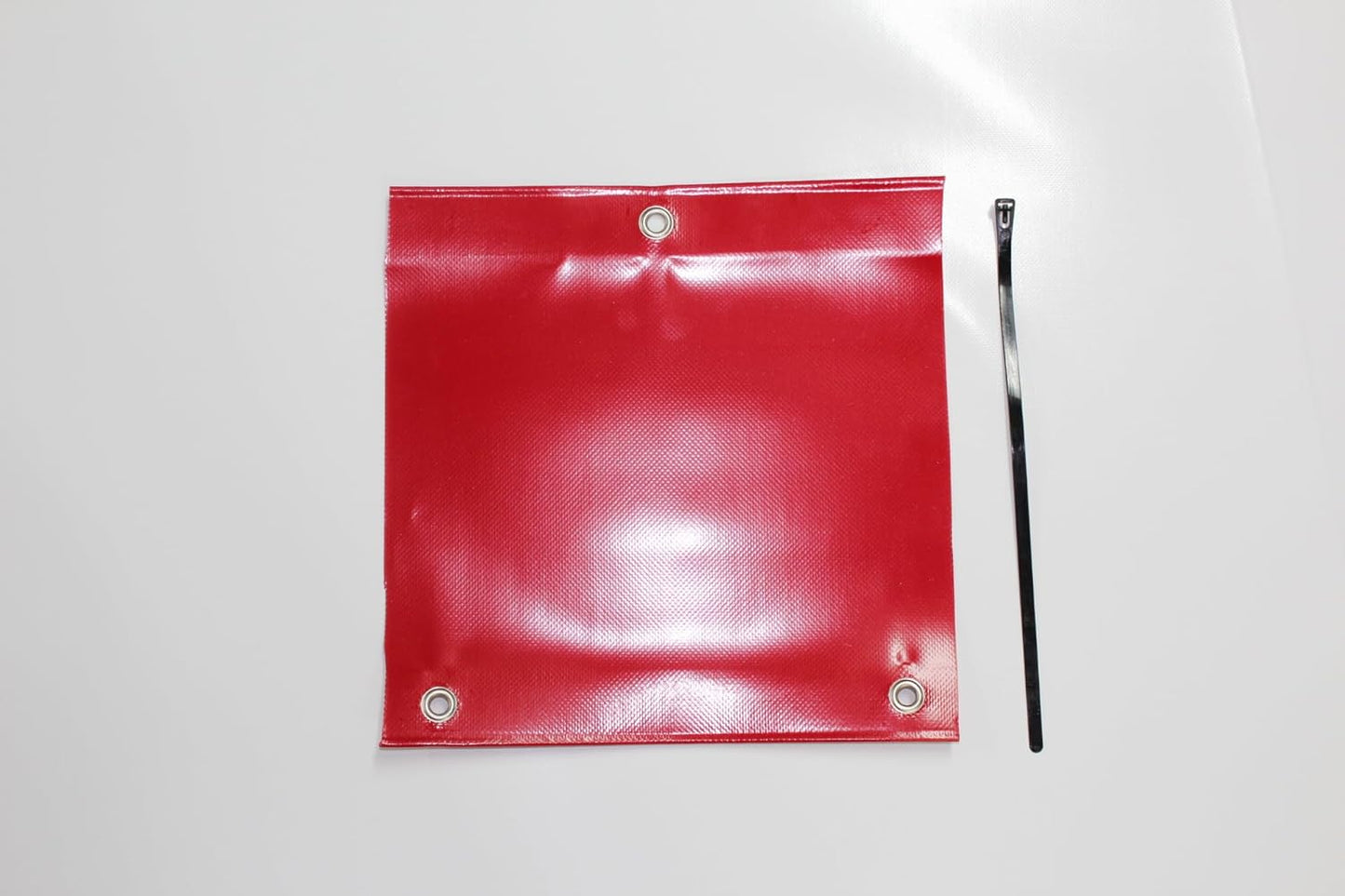 Rote Warnflagge 30x30 cm nach §22 StVO – Ladungssicherung für Anhänger & Fahrradträger, wasserdicht
